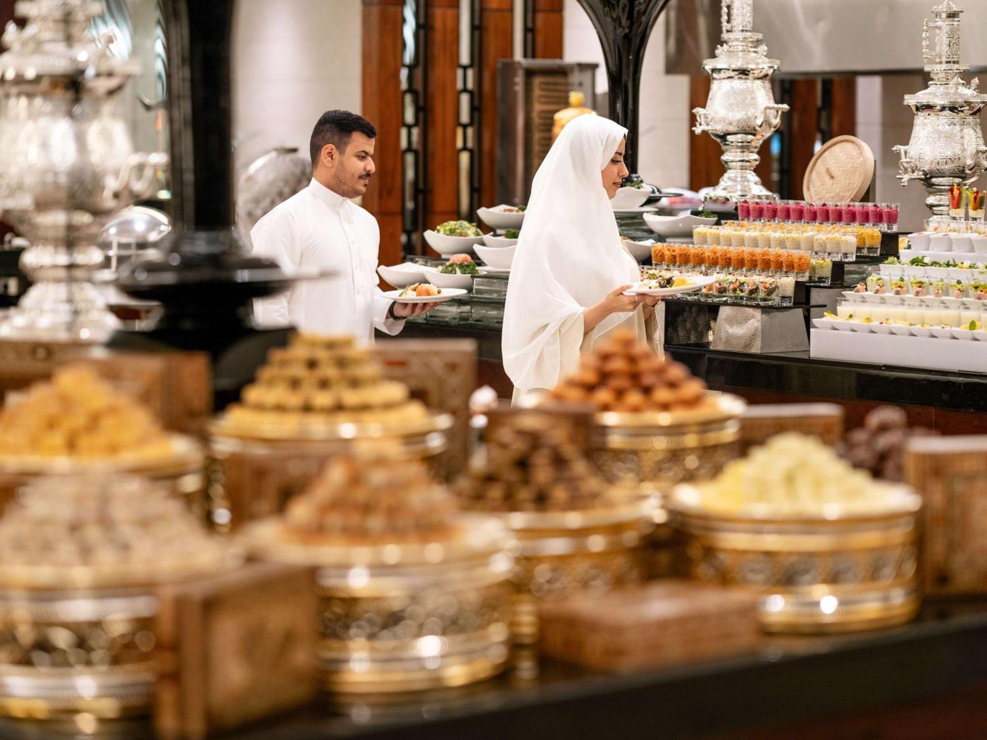 होटल Swissotel Al Maqam Makkah 5*